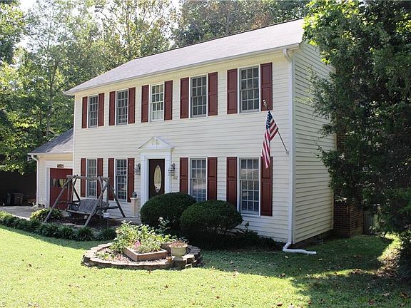 2nd image of 1102 New Hampshire Dr