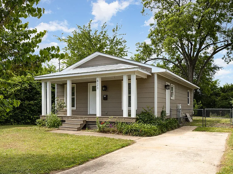 823 Cotton Pl — Photo 3