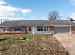 1325 Culwell Ct, De Soto, MO 63020