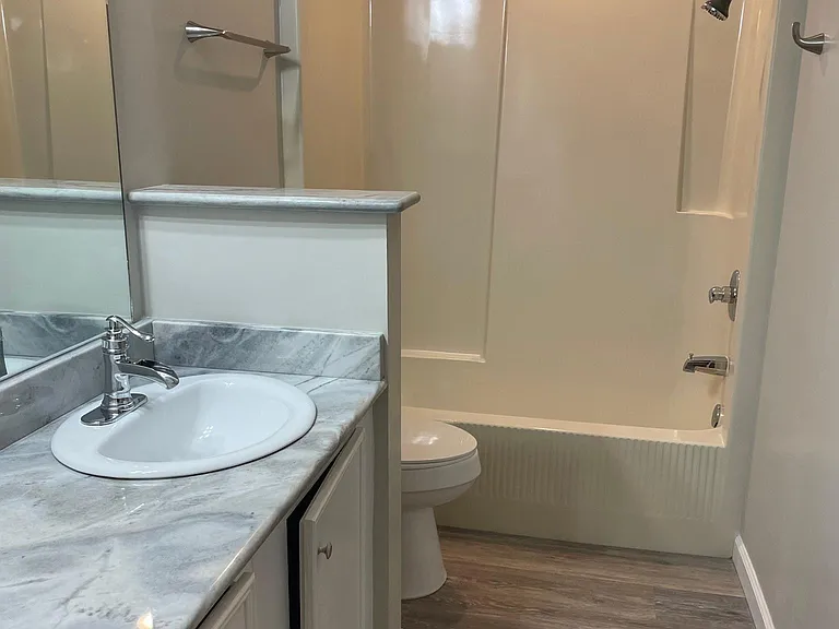 1700 Hollis Rd — Photo 23