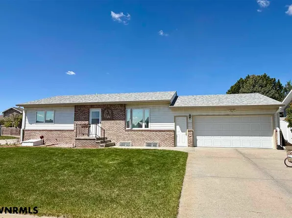 905 18th St, Gering, NE 69341