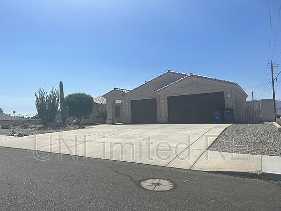 3rd image of 801 Thunderbolt Ave