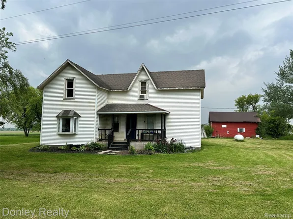 1286 Elmer Rd, Sandusky, MI 48471