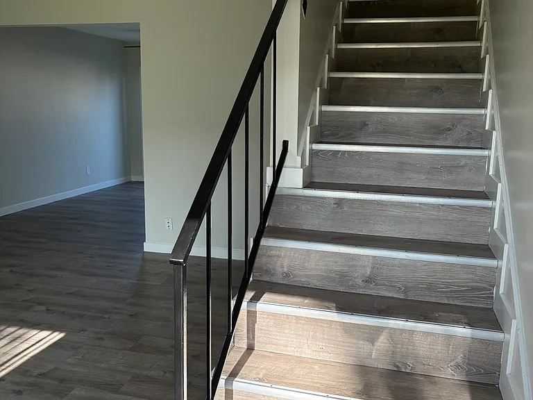 Lampson Park Homes — Photo 33