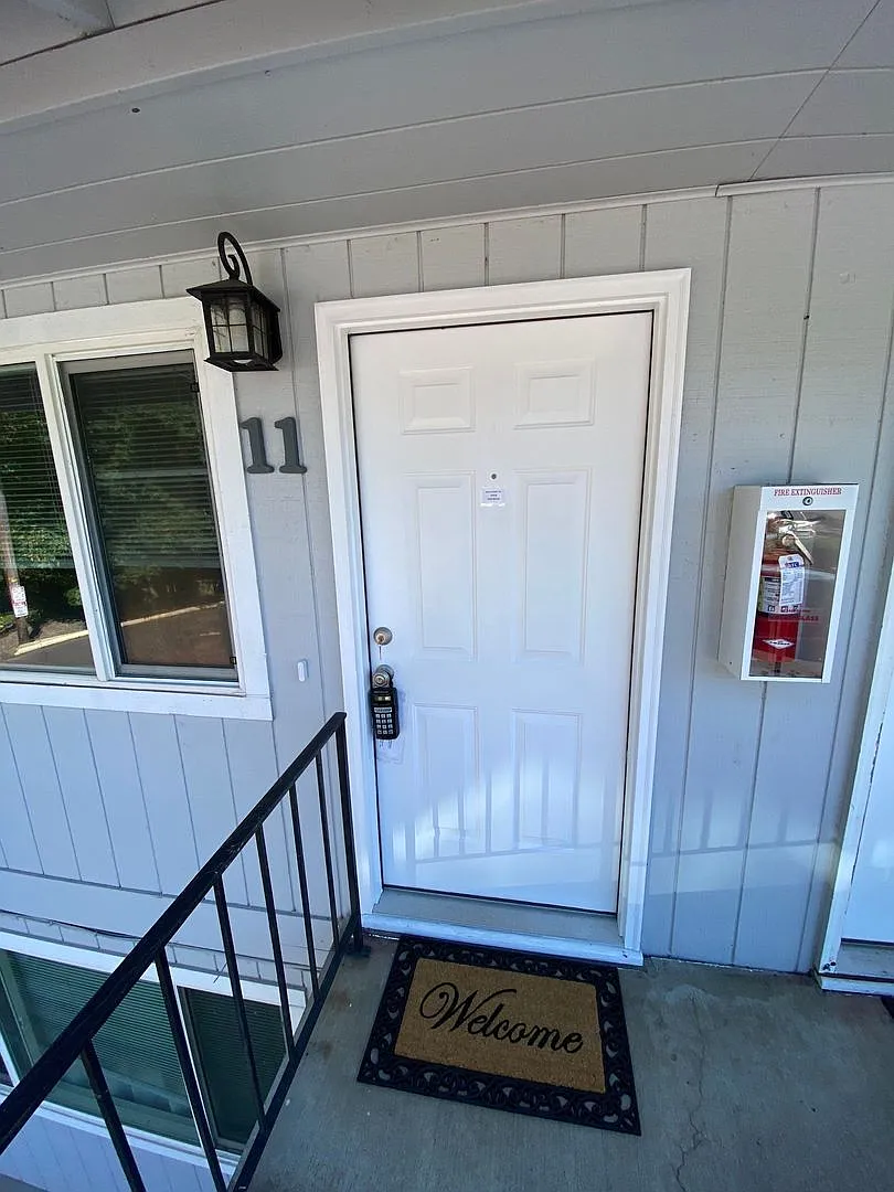 1 bed, 1.0 bath, 600 sqft, $1,150 — Photo 3