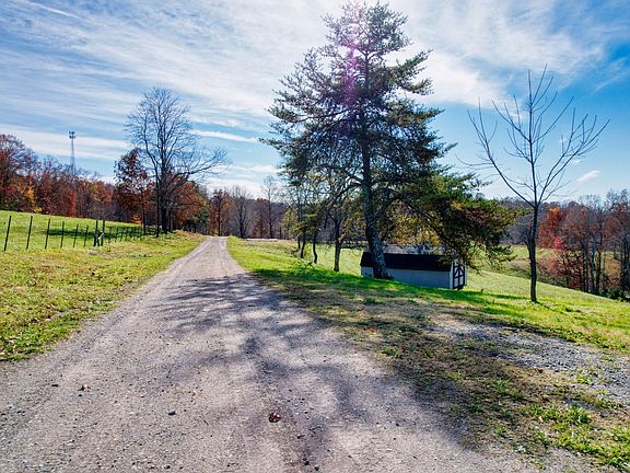 3rd image of 3917 Mobleys Cut Rd