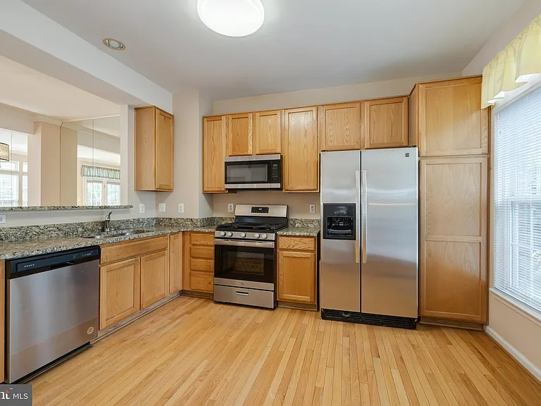 5821 Pearson Ln — Photo 10