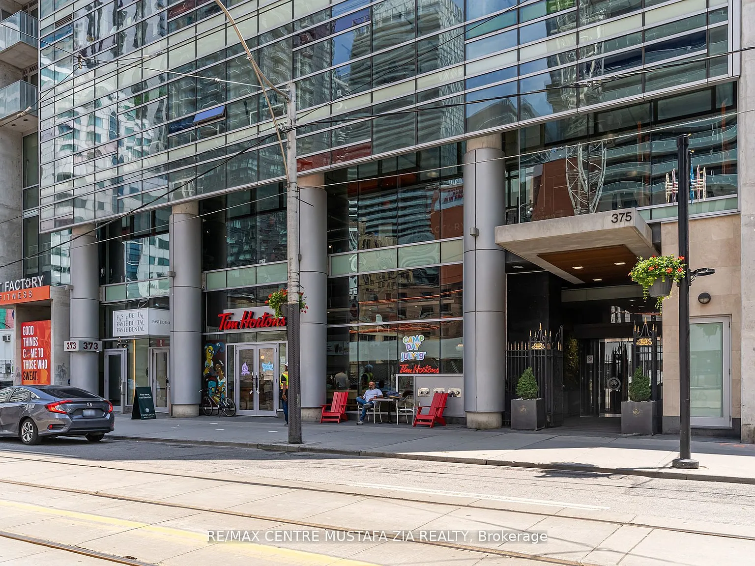 1 bed, $2,300 — Photo 4