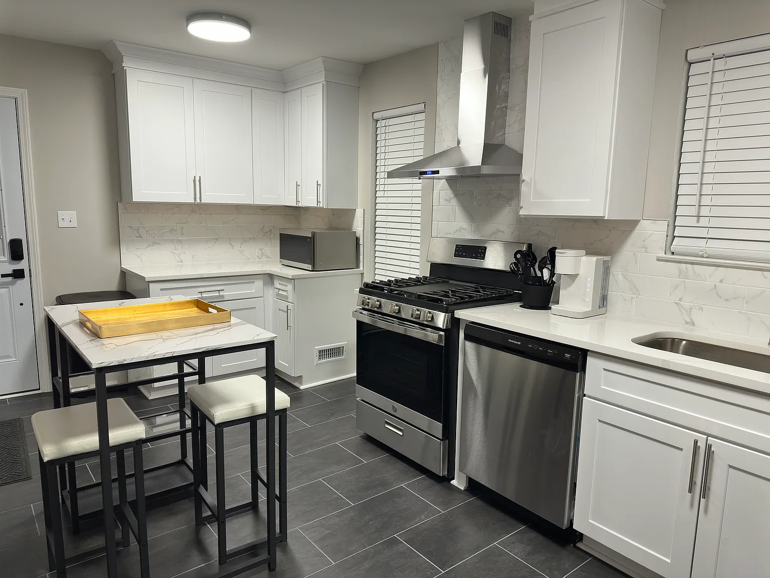 1110 Apollo Dr SW — Photo 3