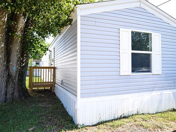 3rd image of 352 Johnson St Lot 9