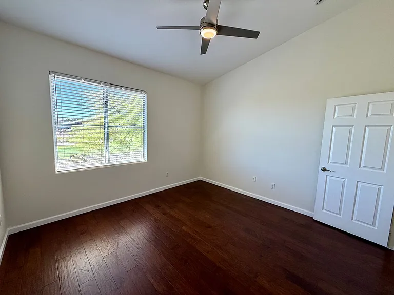 704 Peachy Canyon Cir #202 — Photo 24