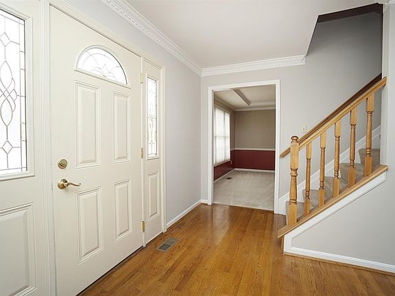 4th image of 6098 Balsam Dr