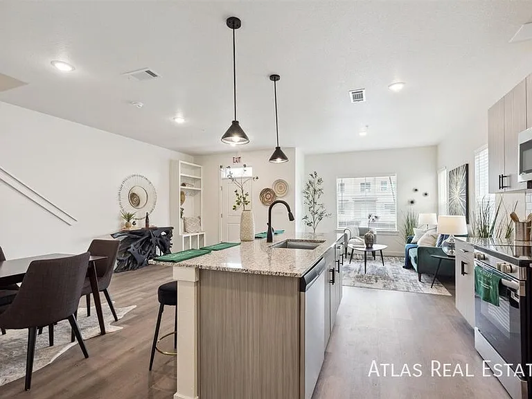 The Villas at Ridgeline Vista — Photo 12