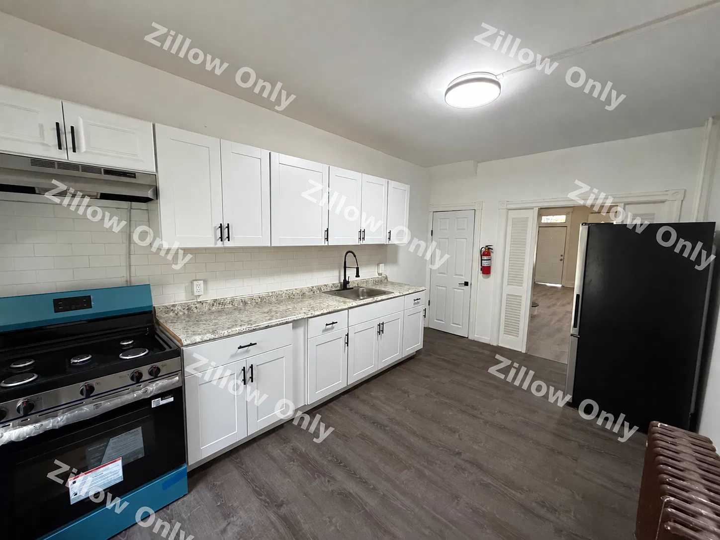 3 bed, 1096 sqft, $1,750 — Photo 2