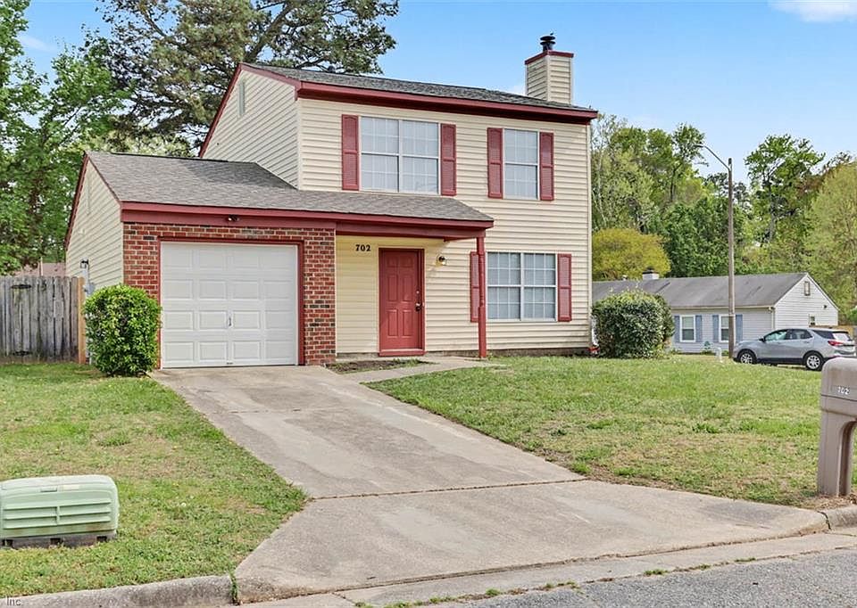 1st image of 702 Halyard Dr