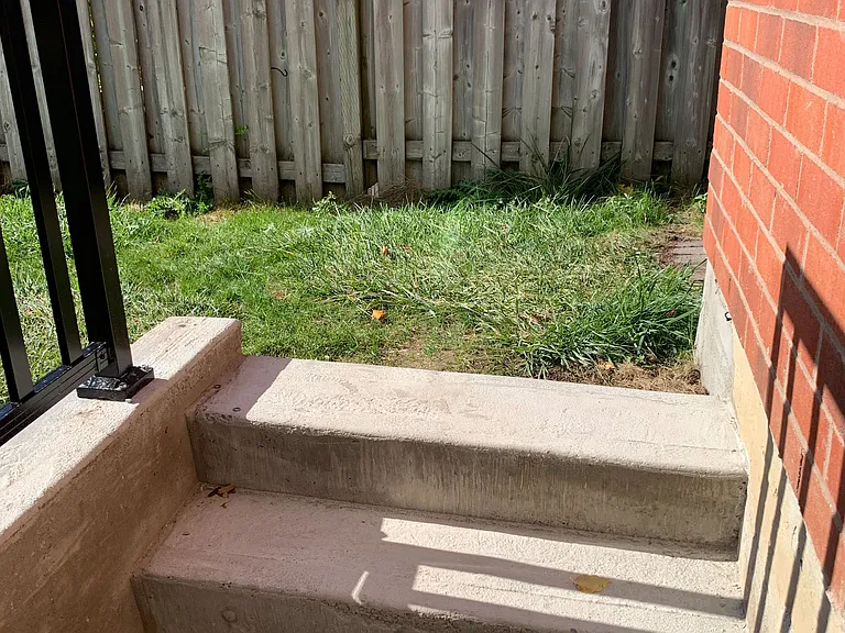 64 Mary Elizabeth Cres #BASEMENT — Photo 17
