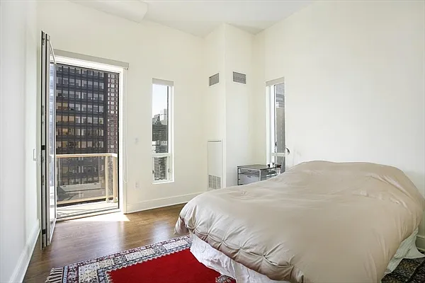 Sold by Citi Habitats | media 7