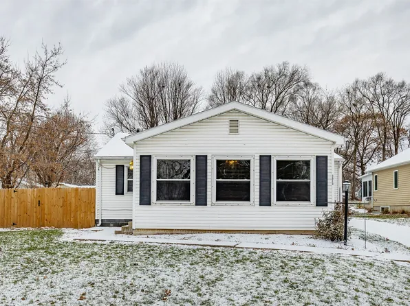 3910 NE 48th St, Des Moines, IA 50317