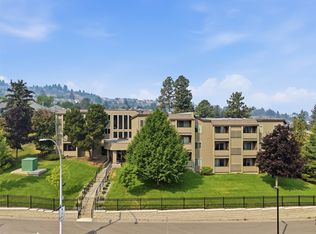 1560 Summit Dr #224, Kamloops, BC V2E 1R5