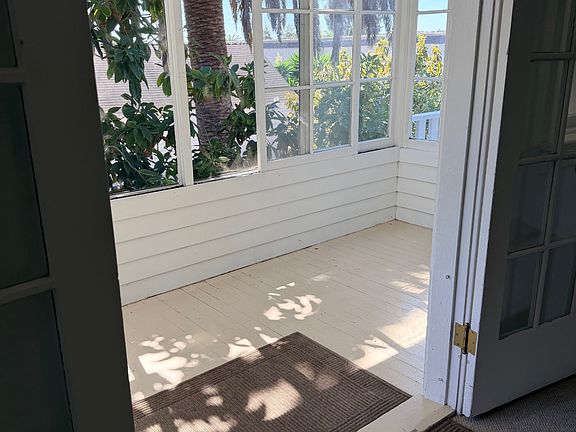 2nd image of 592 Palm Ave APT B