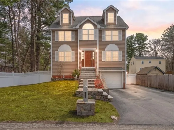 4 Doane St, Wilmington, MA 01887