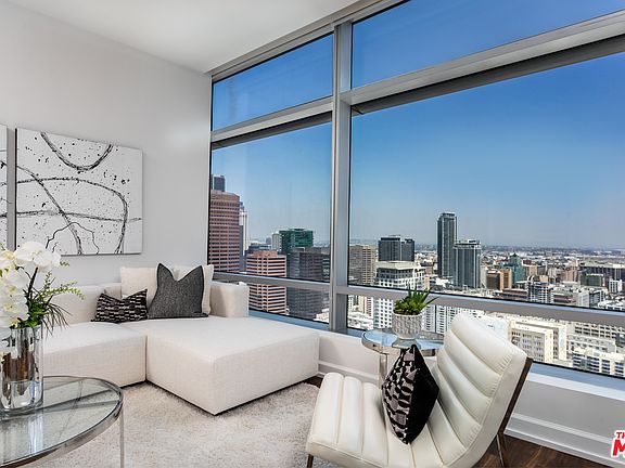 2nd image of 900 W Olympic Blvd Unit 33
