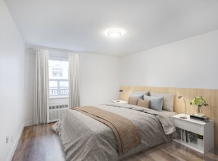 345 Lonsdale Rd #103, Toronto, ON M5P 1R5