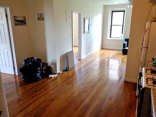 Rented by PMG Real Estate  | media 17