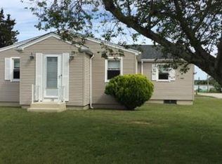 20 Crescent Dr, Fairhaven, MA 02719