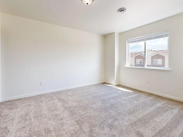 Stanley Point Townhomes — Photo 16