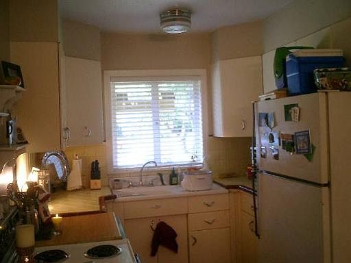 3rd image of 614 Storeywood Dr