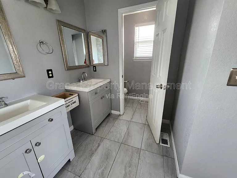 10154 Wyandott Cir N — Photo 18