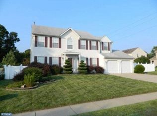 3 Firethorn Ln, Sicklerville, NJ 08081