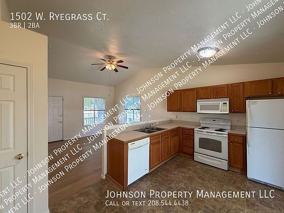 2nd image of 1502 W Ryegrass Ct