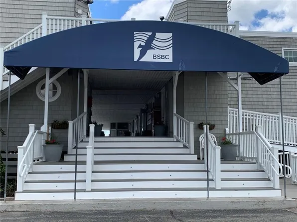 175 Bonnet Point Rd #364, Narragansett, RI 02882