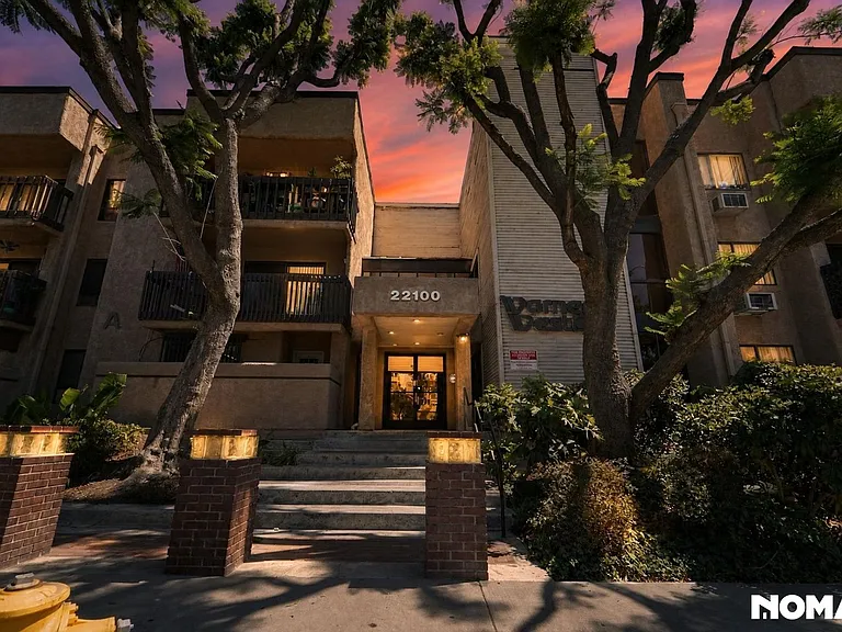 22100 Burbank Blvd #333D — Photo 7