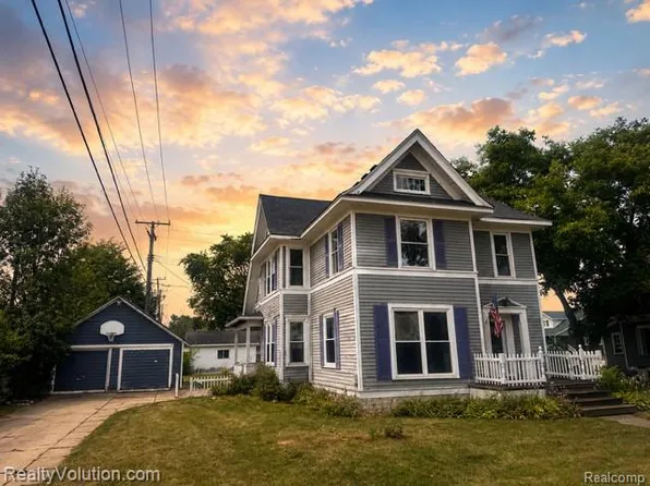 17 James St, Pigeon, MI 48755