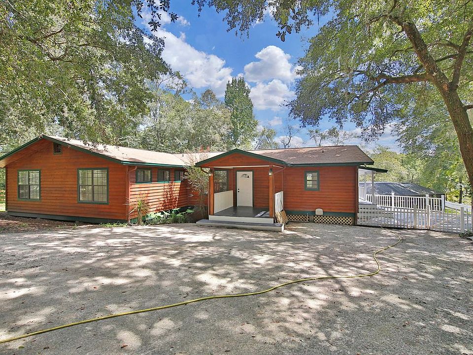 1st image of 240 Foxtail Ave
