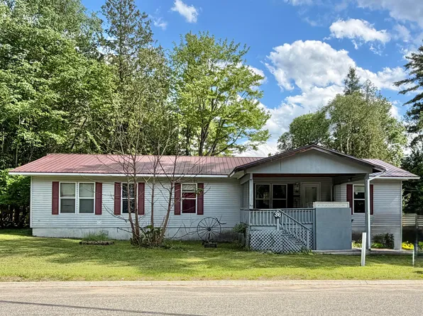 36 Olive St, Saranac Lake, NY 12983
