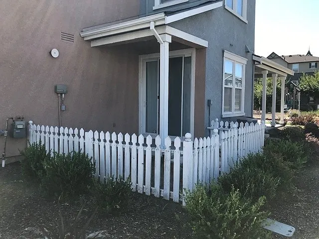 2195 Unbridled Ct — Photo 29