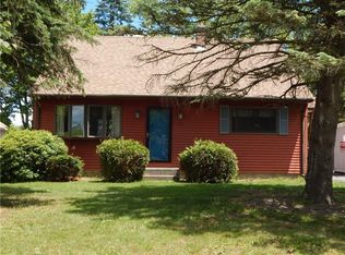 34 Greenway Dr, Bristol, RI 02809