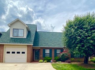 1652 20th Avenue Ct NE, Hickory, NC 28601
