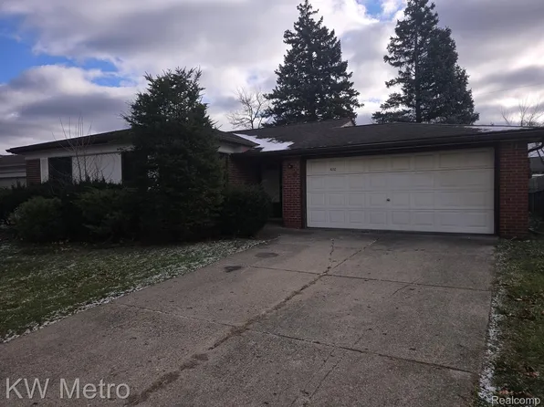 8232 San Marco Blvd, Sterling Heights, MI 48313