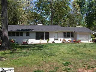 1st image of 309 Yorkshire Dr