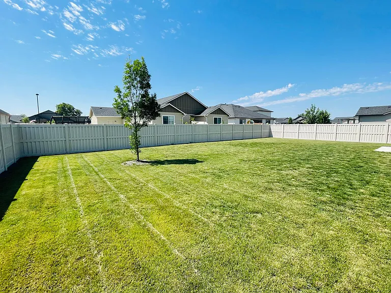 5725 E Upminster St — Photo 30