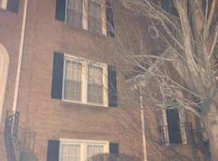 2002 Gallows Tree Ln, Vienna, VA 22182