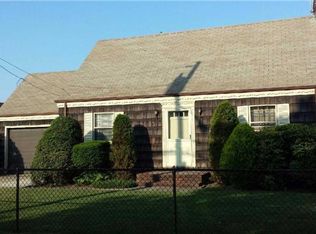 2457 Fortesque Ave, Oceanside, NY 11572