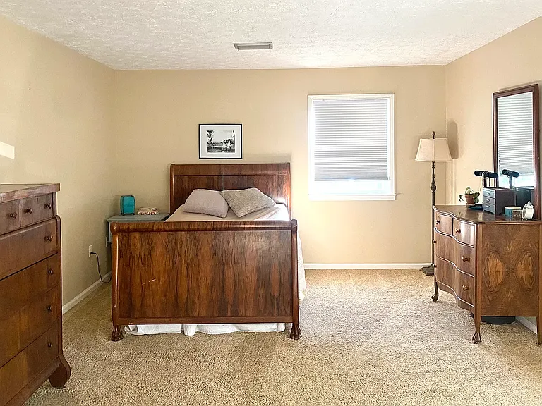 148 Woodlark Rd — Photo 13
