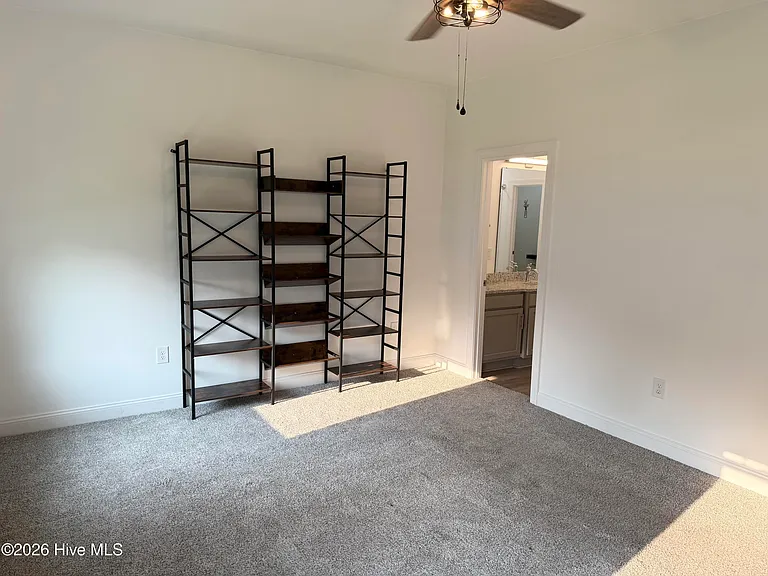 3804 Belfair Dr — Photo 24