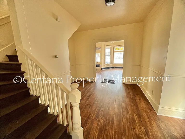 730-732 W Granite St — Photo 3